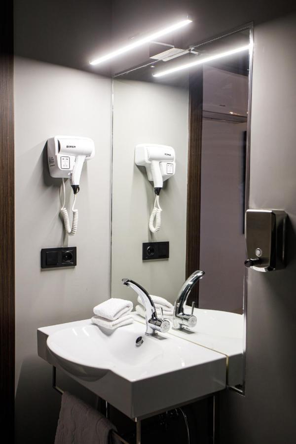 The Phoenix Boutique Hotel エレバン エクステリア 写真